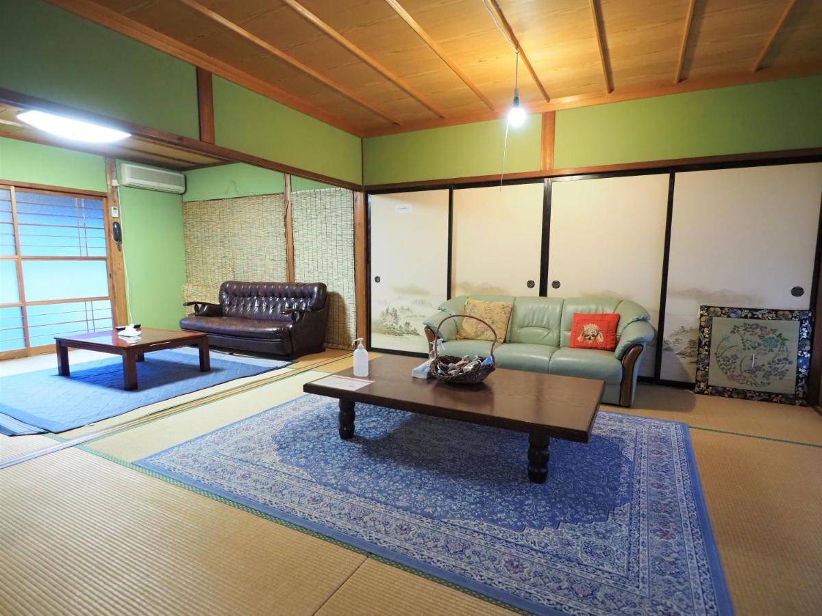 Guest house 四国旅行のhub拠点 古民家ゲストハウス Heso Camp Miyoshi (Tokushima)